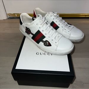 GUCCI SNEAKERS work a couple times